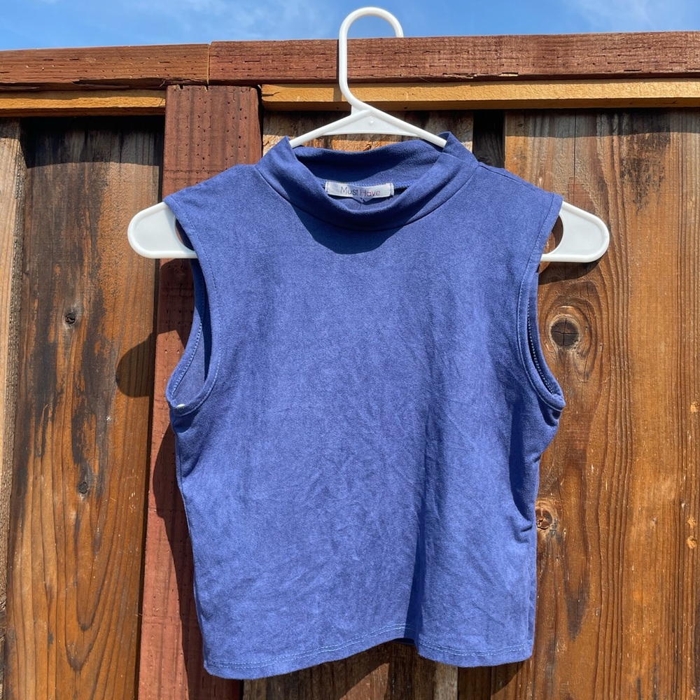 blue crop top